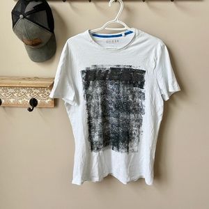 Guess t shirt L